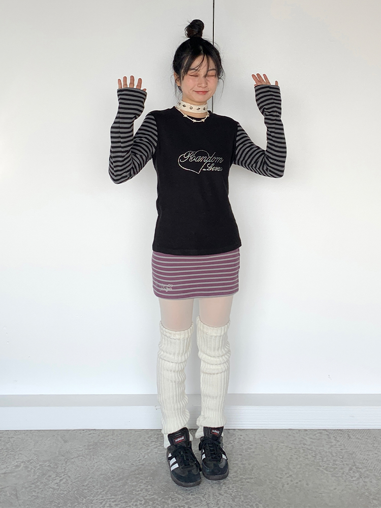 Black and Gray Color-Blocked Striped Casual Slim-Fit Knitted Long Sleeve Top Tee for Y2K and 90s Style Fashion Black and Gray Color-Blocked Striped Casual Slim-Fit Knitted Long Sleeve Top Tee for Y2K and 90s Style Fashion