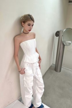 Black and White Fishbone Strapless Top with Waist-Cinching Design and Straight-Leg Parachute Pants for Cool Y2K Workwear Style