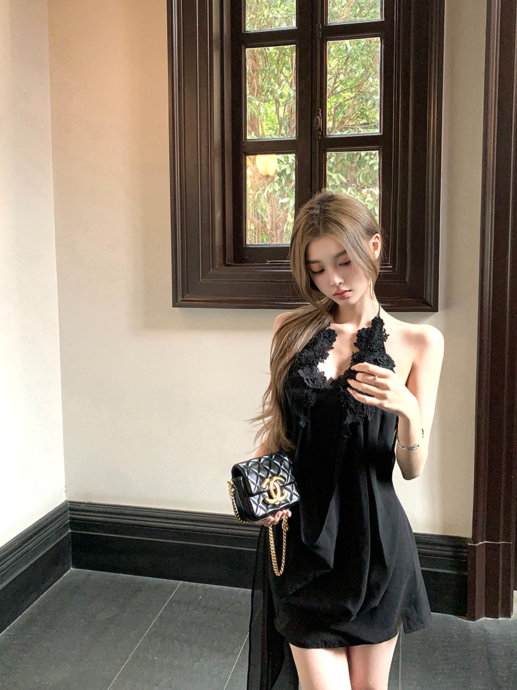 Black Backless Halter Neck Chiffon Dress with Lace - Summer Nanyang Dream Style, Short Skirt, Perfect for 90s and Y2K Fashion Black Backless Halter Neck Chiffon Dress with Lace - Summer Nanyang Dream Style, Short Skirt, Perfect for 90s and Y2K Fashion
