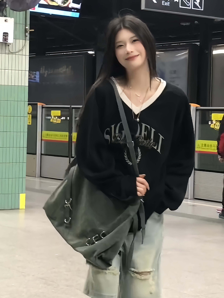 Black Color-Blocking V-Neck Sweatshirt for Women - Casual Long Sleeve Pullover with Letter Print - Spring 90s Lazy Style Black Color-Blocking V-Neck Sweatshirt for Women - Casual Long Sleeve Pullover with Letter Print - Spring 90s Lazy Style