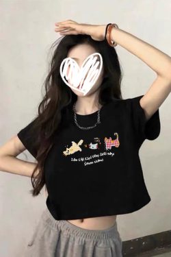 Black Cropped Short-Sleeve T-Shirt for Women - Youthful Summer Style for Petite Students and Big Kids, Cool and Trendy Fashion