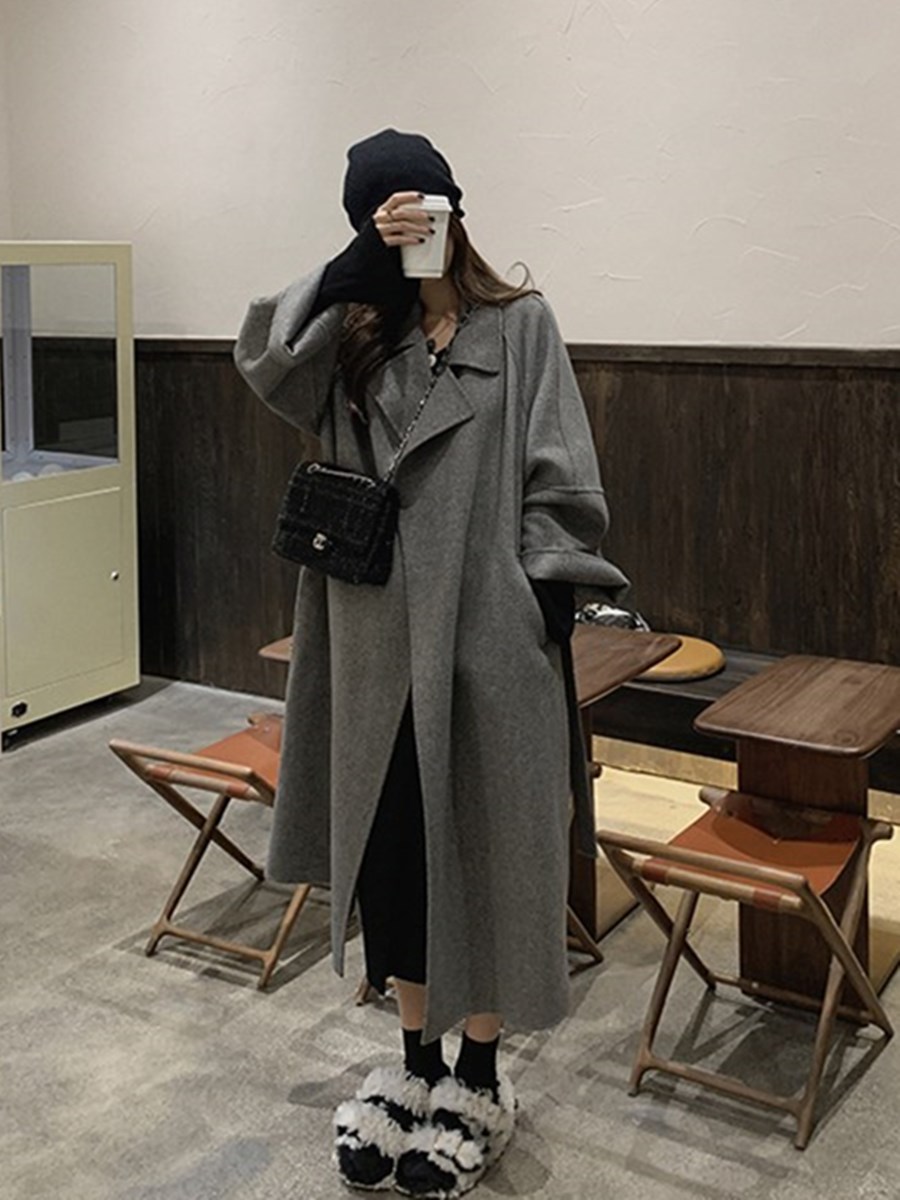 Black Double-Sided Cashmere Coat for Women - 2024 Winter Woolen Mid-Length in Korean Style for Petite Fits Black Double-Sided Cashmere Coat for Women - 2024 Winter Woolen Mid-Length in Korean Style for Petite Fits