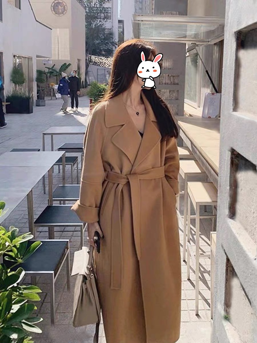 Black Double-Sided Cashmere Coat for Women - 2024 Winter Woolen Mid-Length in Korean Style for Petite Fits Black Double-Sided Cashmere Coat for Women - 2024 Winter Woolen Mid-Length in Korean Style for Petite Fits