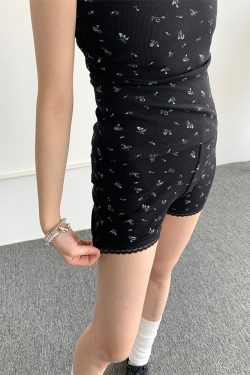 Black Floral Casual Shorts with Lace Details - Elastic Fabric Hot Pants for Home and Summer Wear