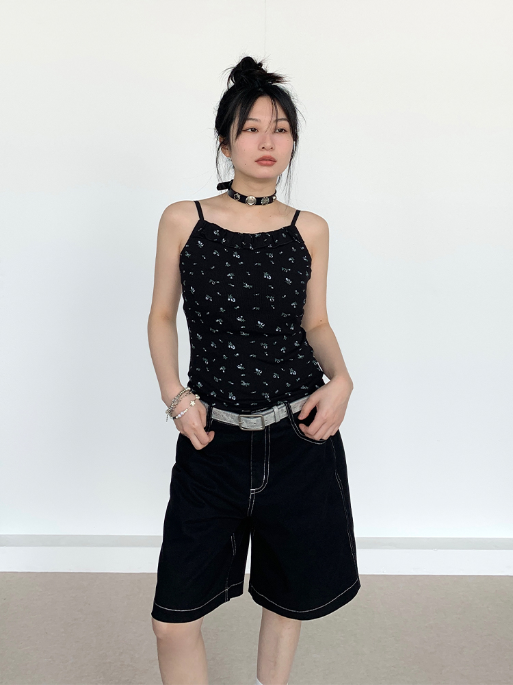 Black Floral Ruffled Strap Tank Top - Casual Fitted Vest for Summer 2024, Perfect for Y2K and 90s Style Fashion Black Floral Ruffled Strap Tank Top - Casual Fitted Vest for Summer 2024, Perfect for Y2K and 90s Style Fashion