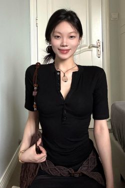 Black Henley Collar Short Sleeve Women's Slim Fit Summer Tee - Trendy Half Sleeve Top for Hot Girl Style