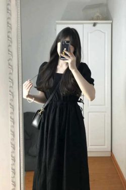 Black Hepburn-Style Square Neck Dress for Women - Summer 2025, Petite, Waist-Cinching, Slimming Long Dress, Timeless Elegance