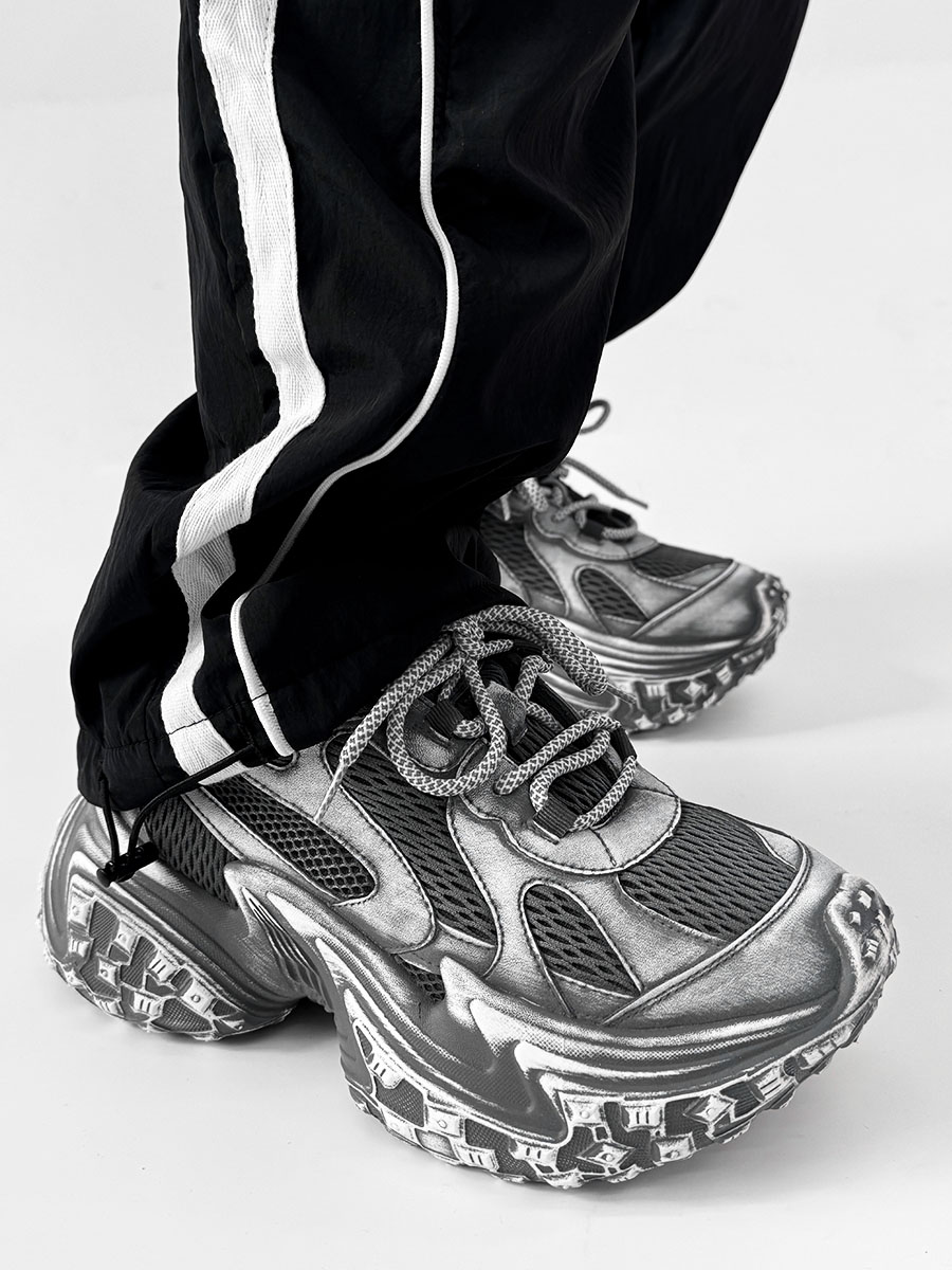 Black Knight Dad Shoes for Men & Women - Trendy Vintage Thick-Soled Height-Increasing Sports Shoes in Paris Street Style Black Knight Dad Shoes for Men & Women - Trendy Vintage Thick-Soled Height-Increasing Sports Shoes in Paris Street Style