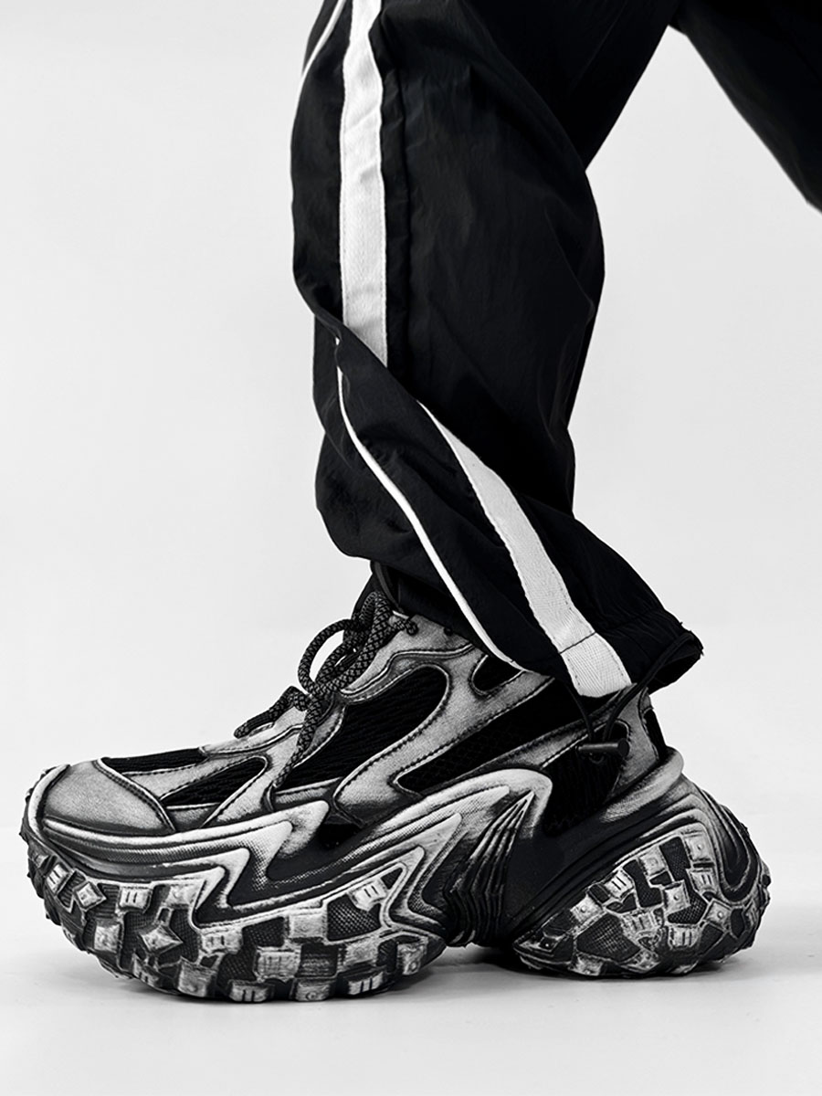 Black Knight Dad Shoes for Men & Women - Trendy Vintage Thick-Soled Height-Increasing Sports Shoes in Paris Street Style Black Knight Dad Shoes for Men & Women - Trendy Vintage Thick-Soled Height-Increasing Sports Shoes in Paris Street Style