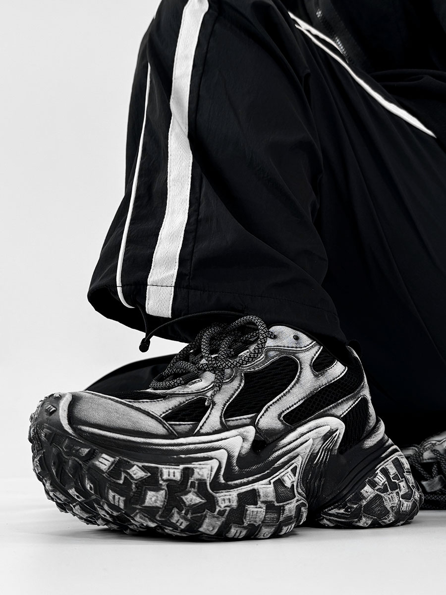 Black Knight Dad Shoes for Men & Women - Trendy Vintage Thick-Soled Height-Increasing Sports Shoes in Paris Street Style Black Knight Dad Shoes for Men & Women - Trendy Vintage Thick-Soled Height-Increasing Sports Shoes in Paris Street Style