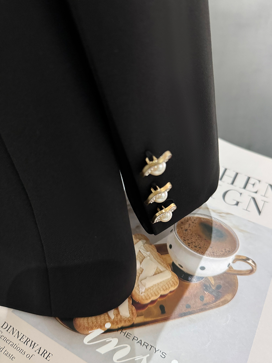 Black Korean Style Slim-Fit Blazer for Women - Chic High-End Professional Small Suit for Spring and Autumn 2025 Black Korean Style Slim-Fit Blazer for Women - Chic High-End Professional Small Suit for Spring and Autumn 2025