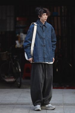 Black Loose-Fitting Retro Wide-Leg Cargo Pants for Men - Casual American Style, Trendy 90s Inspired Straight-Leg Design