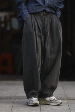 Black Loose-Fitting Retro Wide-Leg Cargo Pants for Men - Casual American Style, Trendy 90s Inspired Straight-Leg Design