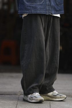 Black Loose-Fitting Retro Wide-Leg Cargo Pants for Men - Casual American Style, Trendy 90s Inspired Straight-Leg Design