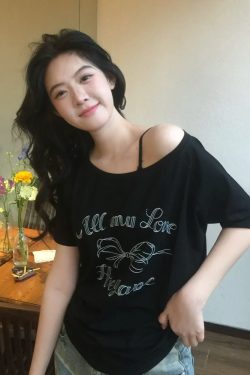 Black Off-Shoulder Bow Print T-Shirt for Women - Summer Casual Loose Short Sleeve Trendy Top