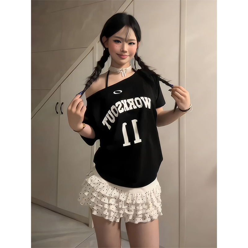 Black Off-Shoulder Short Sleeve Women's T-Shirt - Casual Loose Fit Summer Top with Letter Print - Sexy American Style Fashion Black Off-Shoulder Short Sleeve Women's T-Shirt - Casual Loose Fit Summer Top with Letter Print - Sexy American Style Fashion