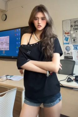 Black Off-Shoulder Women's Summer T-Shirt with Orange Rhinestone Design, Loose Fit Trendy Top, American Style Fashion Essentials