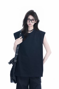 Black Oversized Sleeveless Tank Top for Women - Casual American Style with 'Sit and Eat Until the Mountains Are Empty' Graphic