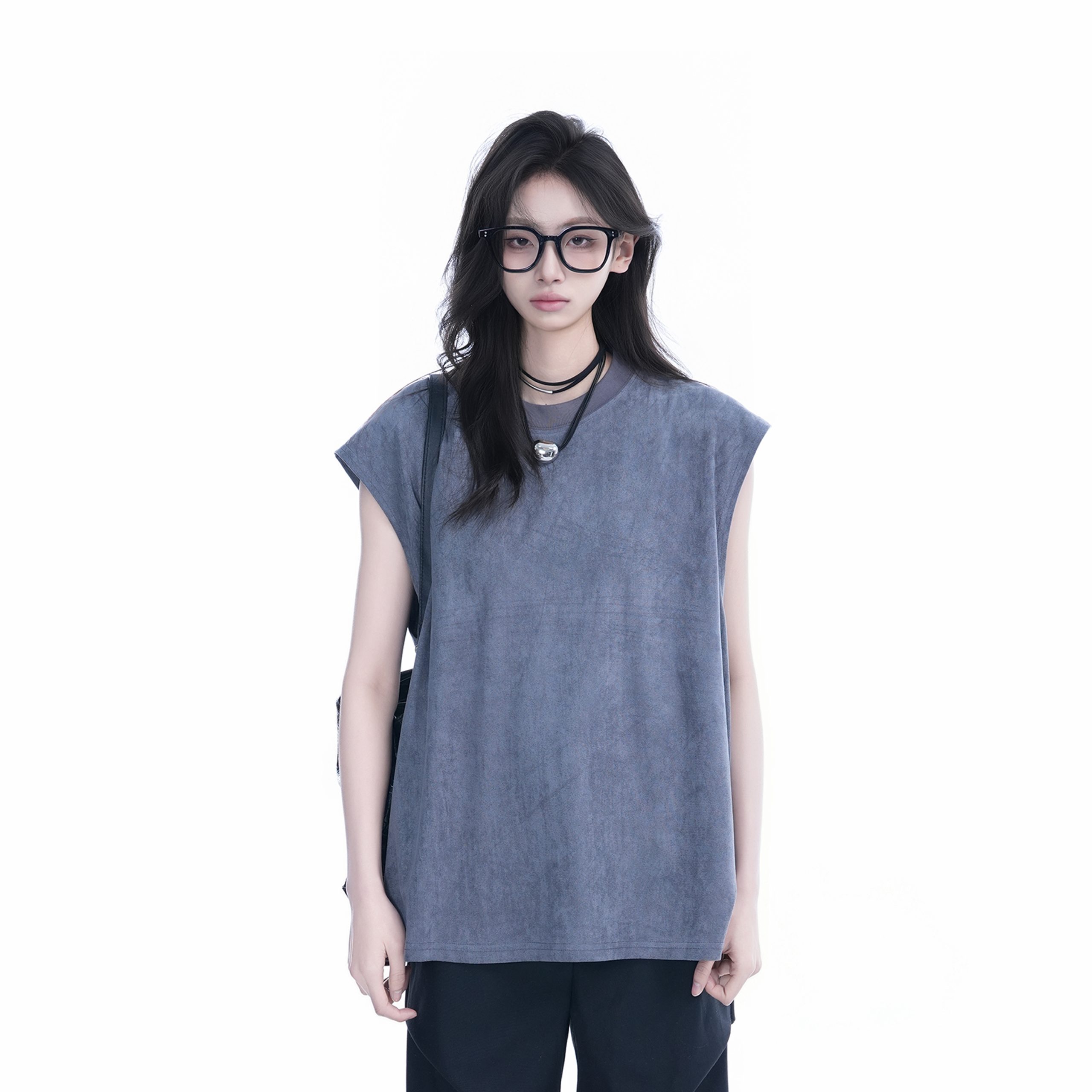 Black Oversized Sleeveless Tank Top for Women - Casual American Style with 'Sit and Eat Until the Mountains Are Empty' Graphic Black Oversized Sleeveless Tank Top for Women - Casual American Style with 'Sit and Eat Until the Mountains Are Empty' Graphic