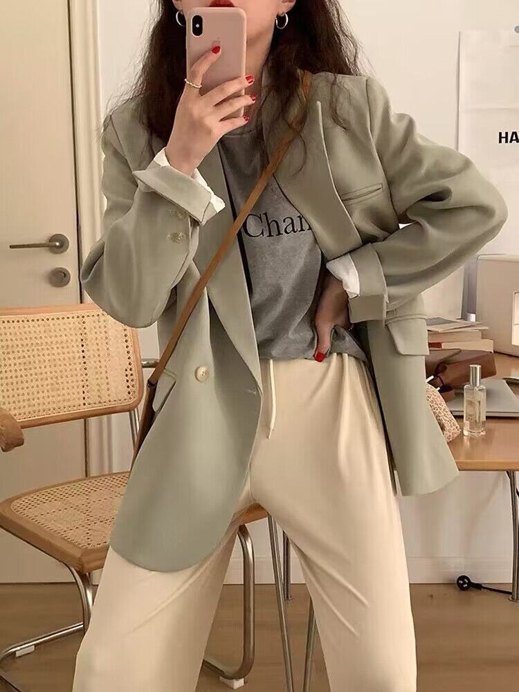 Black Oversized Women's Suit Jacket - High-End Casual Blazer for Spring & Autumn 2025, Trendy Niche Silhouette Black Oversized Women's Suit Jacket - High-End Casual Blazer for Spring & Autumn 2025, Trendy Niche Silhouette
