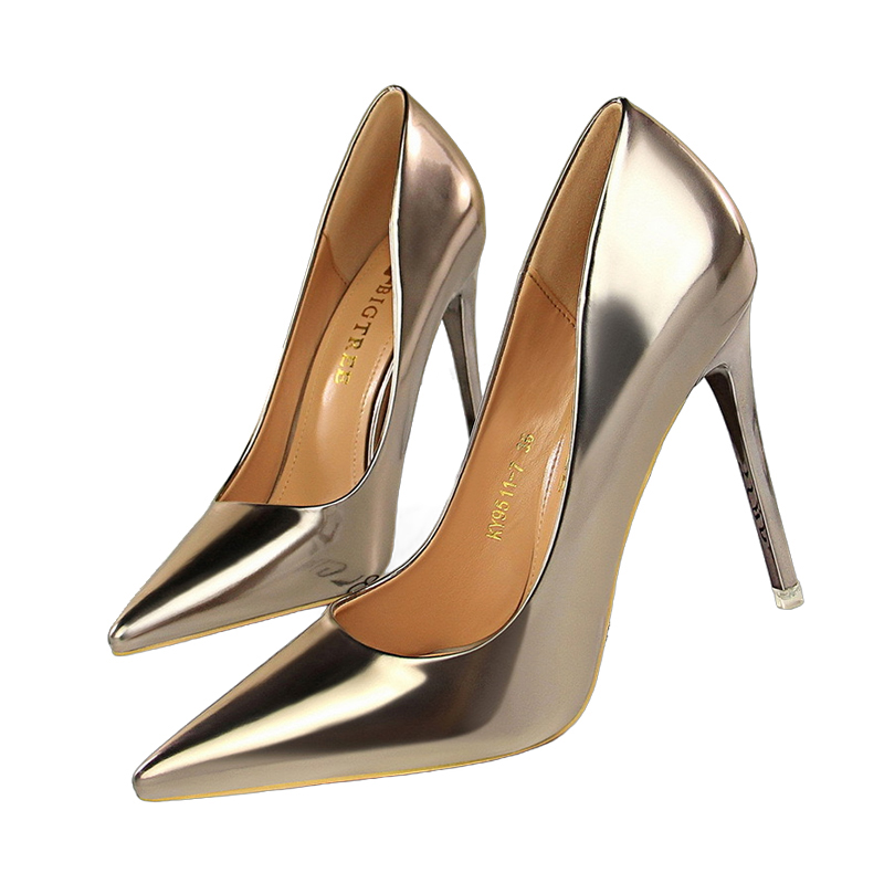 Black Patent Leather High Heels for Women - Sexy Pointed Toe, Thin Heels, Elegant Slip-On Design, Versatile Fashion for Any Occasion Black Patent Leather High Heels for Women - Sexy Pointed Toe, Thin Heels, Elegant Slip-On Design, Versatile Fashion for Any Occasion