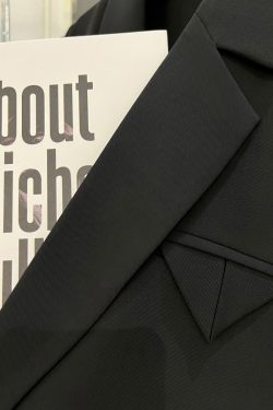 Black Petite Loose Short-Sleeve Blazer for Women - Lightweight Summer 2025 Design, Flattering Short Fit, Stylish & Versatile