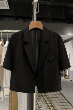 Black Petite Loose Short-Sleeve Blazer for Women - Lightweight Summer 2025 Design, Flattering Short Fit, Stylish & Versatile