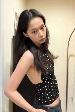 Black Polka Dot Halter Neck Sleeveless Top for Women - V-Neck, Slim Fit, Trendy Summer Outfit, Flattering Style for Hot Girls