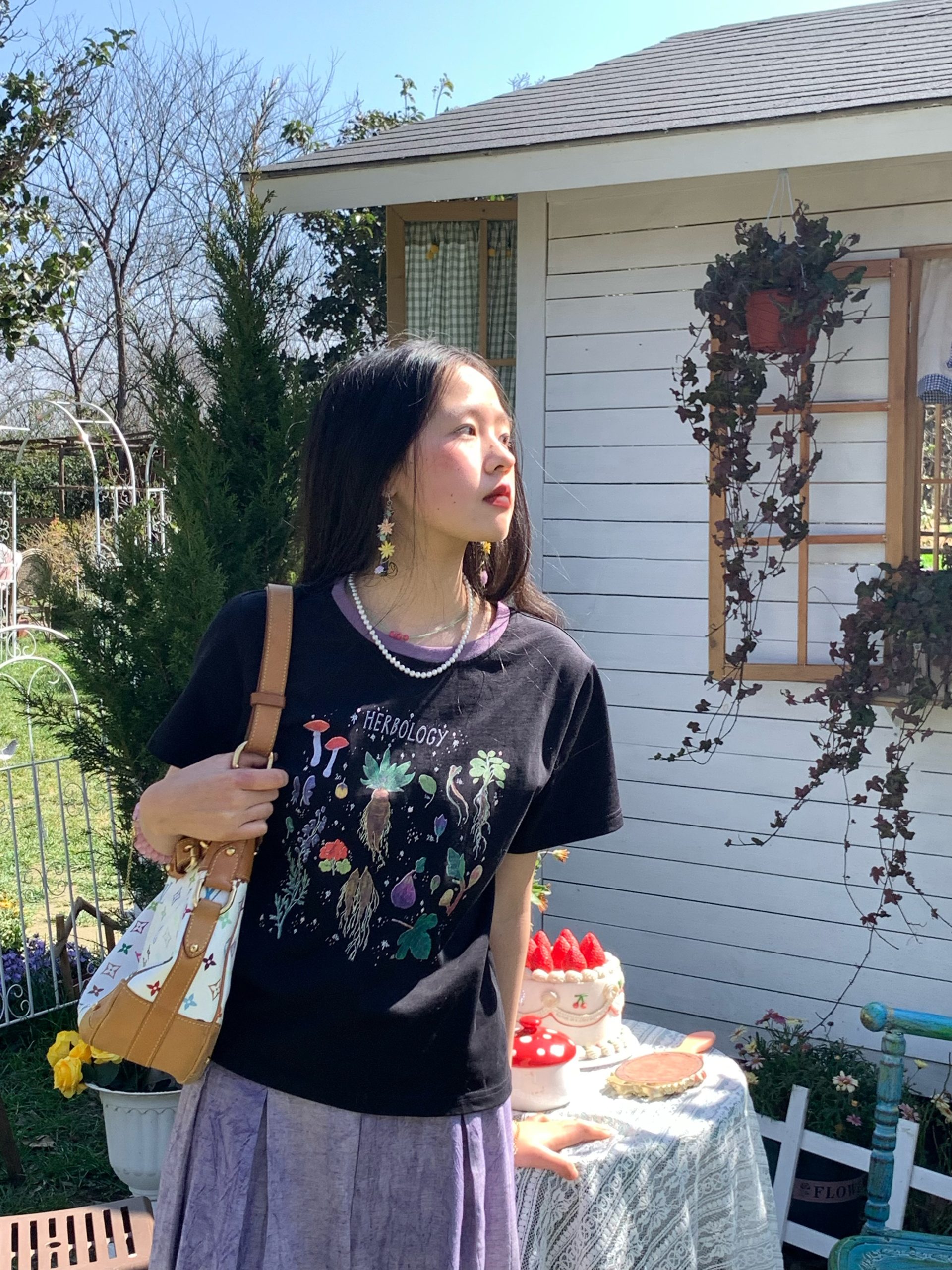 Black Retro Shoulder T-Shirt for Women - Vintage All Things and Songs Summer Loose Fit Short Sleeve Top, 90s Inspired Style Black Retro Shoulder T-Shirt for Women - Vintage All Things and Songs Summer Loose Fit Short Sleeve Top, 90s Inspired Style