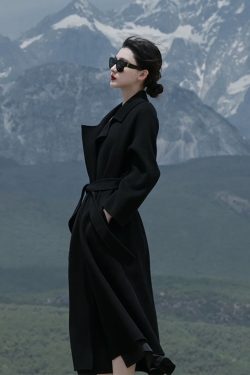 Black Reversible Cashmere Coat for Women - Elegant Mid-Length Bathrobe-Style Outerwear for 2024 Autumn/Winter, Korean Style