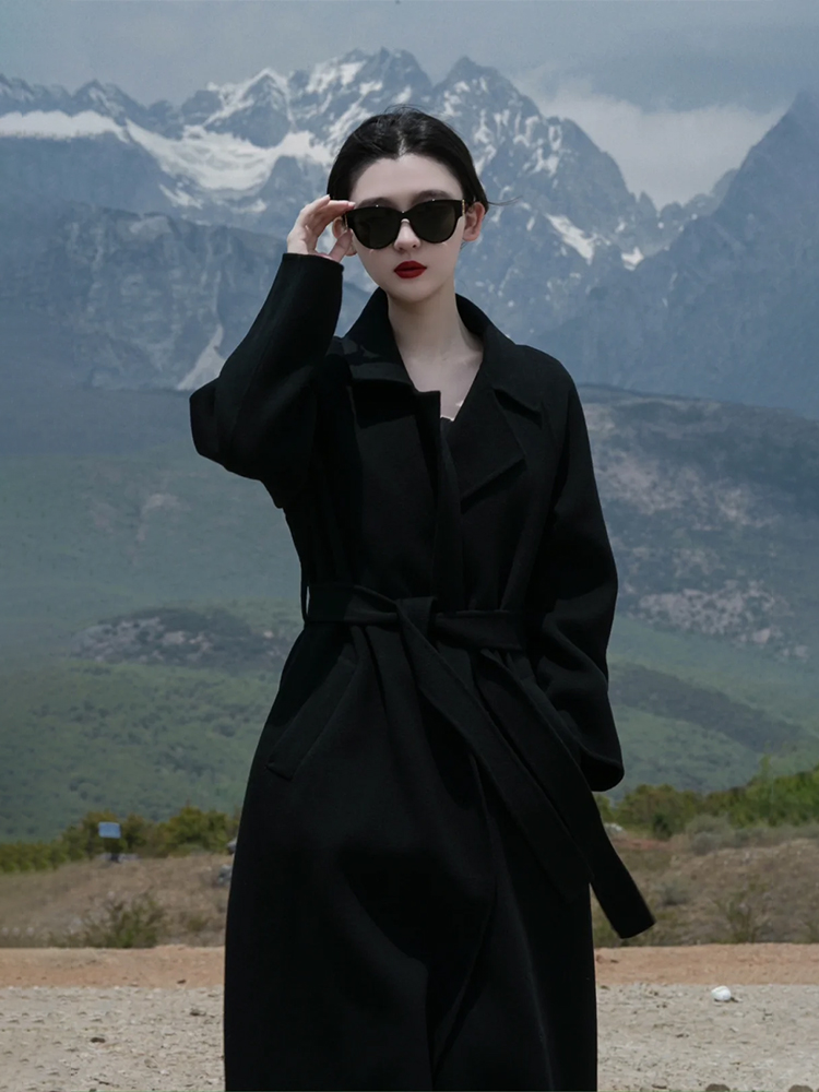 Black Reversible Cashmere Coat for Women - Elegant Mid-Length Bathrobe-Style Outerwear for 2024 Autumn/Winter, Korean Style Black Reversible Cashmere Coat for Women - Elegant Mid-Length Bathrobe-Style Outerwear for 2024 Autumn/Winter, Korean Style