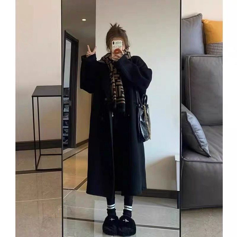 Black Reversible Cashmere Coat for Women - Mid-Length, High-End Korean Style Woolen Outerwear for Autumn & Winter, Perfect for Petites Black Reversible Cashmere Coat for Women - Mid-Length, High-End Korean Style Woolen Outerwear for Autumn & Winter, Perfect for Petites