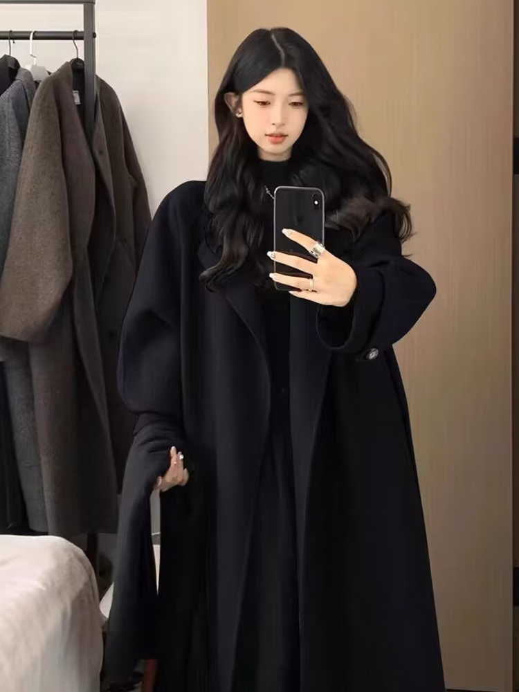 Black Reversible Cashmere Coat for Women, Mid-Length Woolen Outerwear, Chic Autumn/Winter 2024 Style for Petite Sizes Black Reversible Cashmere Coat for Women, Mid-Length Woolen Outerwear, Chic Autumn/Winter 2024 Style for Petite Sizes