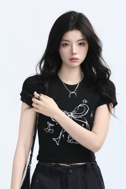 Black Short-Sleeve T-Shirt for Women - American Retro Style with Bow Design - Slim Fit Summer Top for Spicy Girls