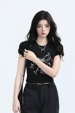 Black Short-Sleeve T-Shirt for Women - American Retro Style with Bow Design - Slim Fit Summer Top for Spicy Girls