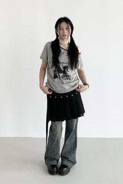 Black Star-Shaped Rivet Pleated Midi Skirt with Layered Design and Versatile Black Strap - Y2K Fashion Essential