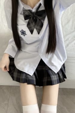 Blue Embroidered JK Uniform Short Sleeve Shirt for Women - Loose College Style Summer Top with Camellia Design