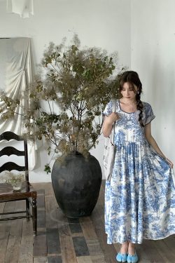 Blue Fan Star Garden French Retro Tencel Short Sleeve Dress for Women, Summer Loose Fit with Flying Sleeves, Vintage 90s Style