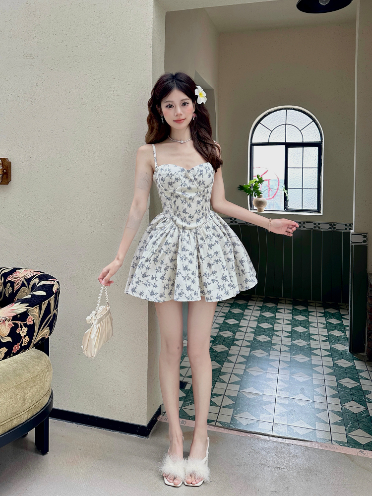 Blue Floral Waist-Defining Strapless A-Line Dress - Slimming Iris Flower Design for 90s and Y2K Inspired Style Blue Floral Waist-Defining Strapless A-Line Dress - Slimming Iris Flower Design for 90s and Y2K Inspired Style