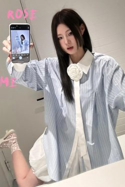 Blue Striped Spliced Shirt for Women, Loose-Fitting Spring Top, Slimming Sun Protection Jacket, Retro Chic Hong Kong Style