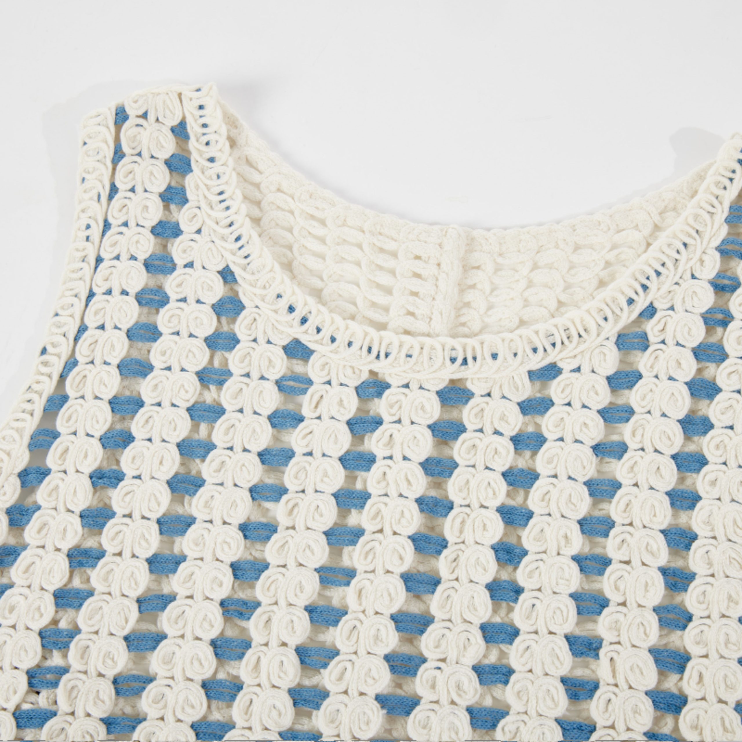 Bohemian Crochet Sleeveless Vest for Women - Loose Slim Fit Hollow Out Waistcoat for Summer Vacation Style Bohemian Crochet Sleeveless Vest for Women - Loose Slim Fit Hollow Out Waistcoat for Summer Vacation Style