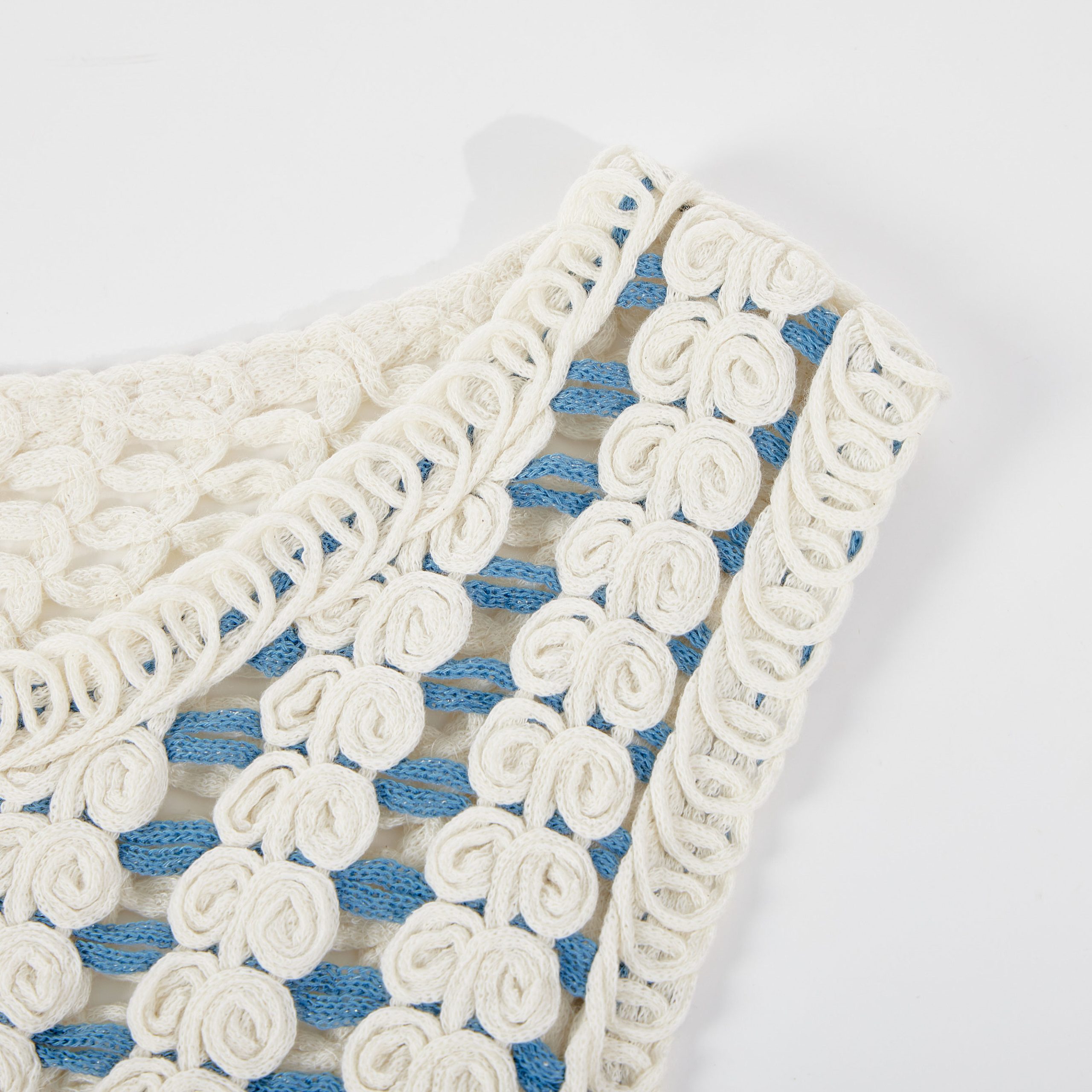 Bohemian Crochet Sleeveless Vest for Women - Loose Slim Fit Hollow Out Waistcoat for Summer Vacation Style Bohemian Crochet Sleeveless Vest for Women - Loose Slim Fit Hollow Out Waistcoat for Summer Vacation Style