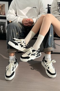 Breathable Black and White Mesh Sneakers for Men and Women, Summer Casual Unisex Trendy Sports Shoes