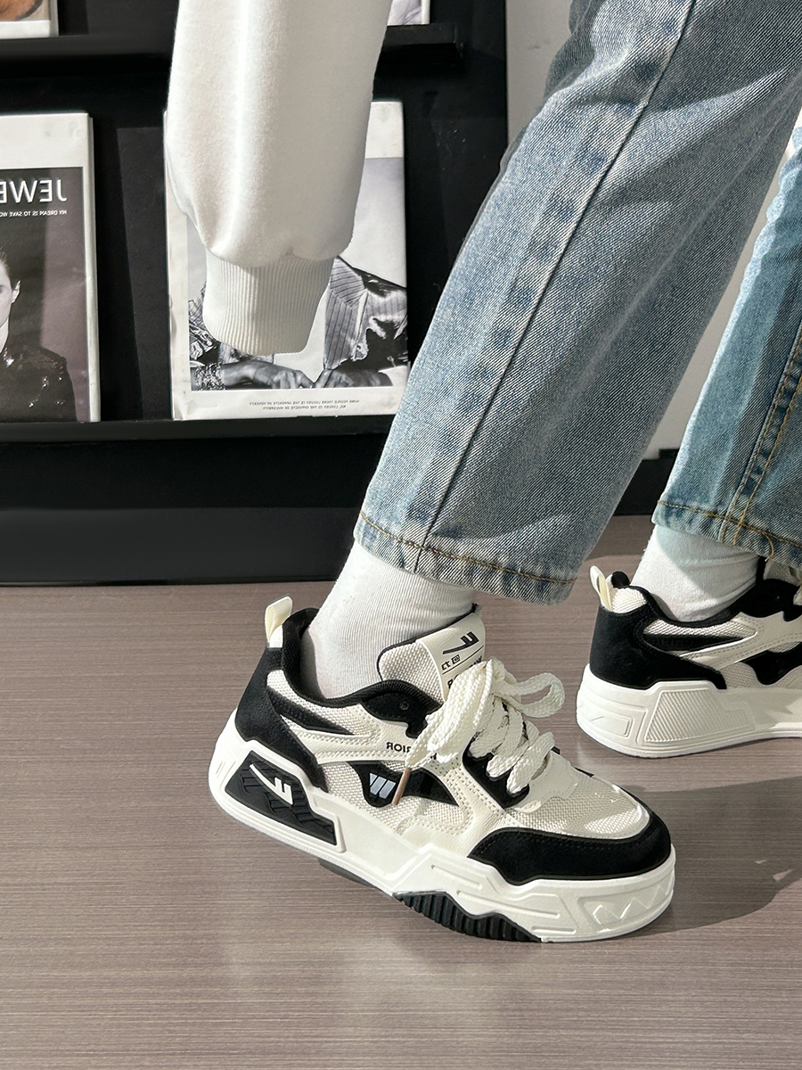 Breathable Black and White Mesh Sneakers for Men and Women, Summer Casual Unisex Trendy Sports Shoes Breathable Black and White Mesh Sneakers for Men and Women, Summer Casual Unisex Trendy Sports Shoes