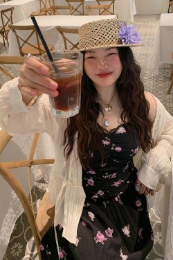 Breathable Long Sleeve Lace Blouse for Women - Summer 2025 Thin Shirt Jacket, Niche Design, Perfect for 90s and Y2K Fashion