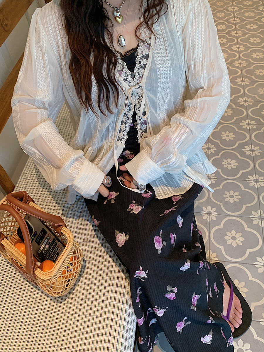 Breathable Long Sleeve Lace Blouse for Women - Summer 2025 Thin Shirt Jacket, Niche Design, Perfect for 90s and Y2K Fashion Breathable Long Sleeve Lace Blouse for Women - Summer 2025 Thin Shirt Jacket, Niche Design, Perfect for 90s and Y2K Fashion