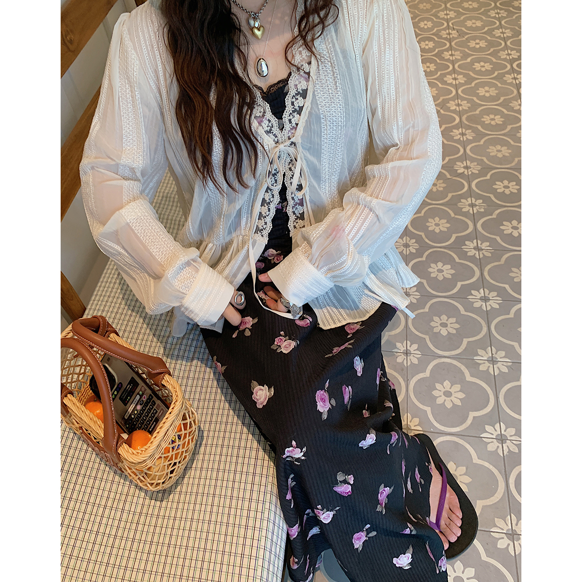 Breathable Long Sleeve Lace Blouse for Women - Summer 2025 Thin Shirt Jacket, Niche Design, Perfect for 90s and Y2K Fashion Breathable Long Sleeve Lace Blouse for Women - Summer 2025 Thin Shirt Jacket, Niche Design, Perfect for 90s and Y2K Fashion