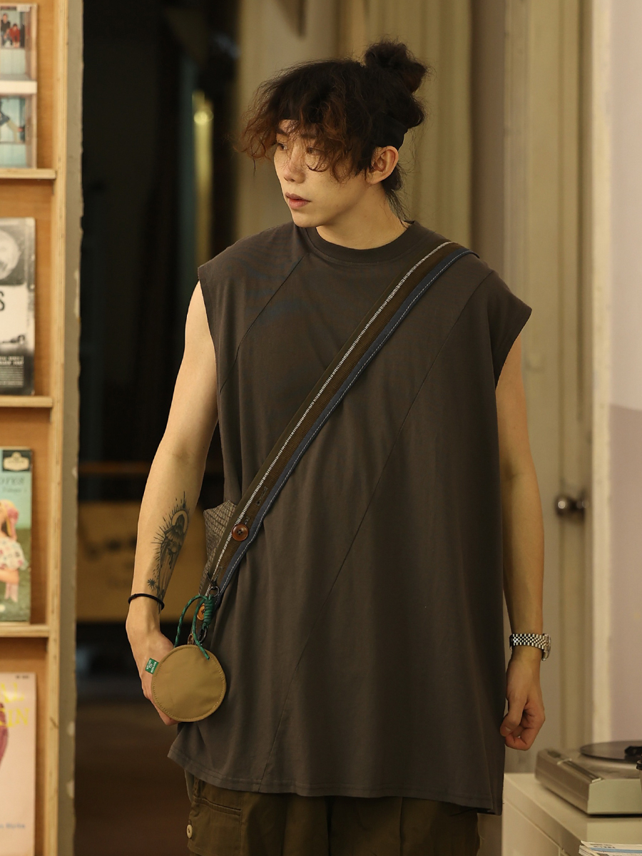 Breathable Loose-Fit Sleeveless Men's T-Shirt Vest for Youth Sports & Outdoor Activities, Casual Summer Wear Breathable Loose-Fit Sleeveless Men's T-Shirt Vest for Youth Sports & Outdoor Activities, Casual Summer Wear