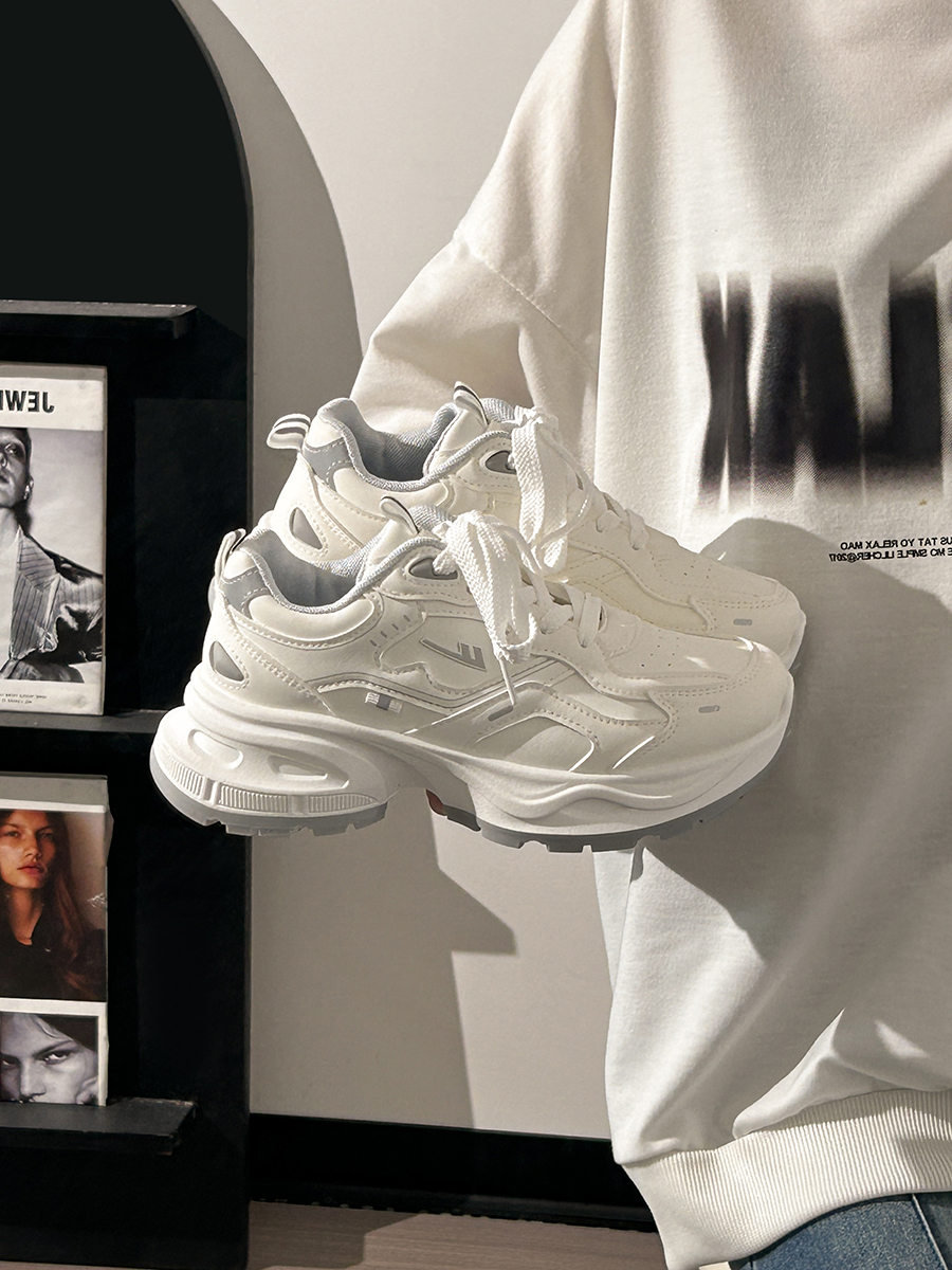 Breathable Mesh Dad Sneakers for Women and Men - Versatile 2025 Summer Sports Shoes in White Breathable Mesh Dad Sneakers for Women and Men - Versatile 2025 Summer Sports Shoes in White