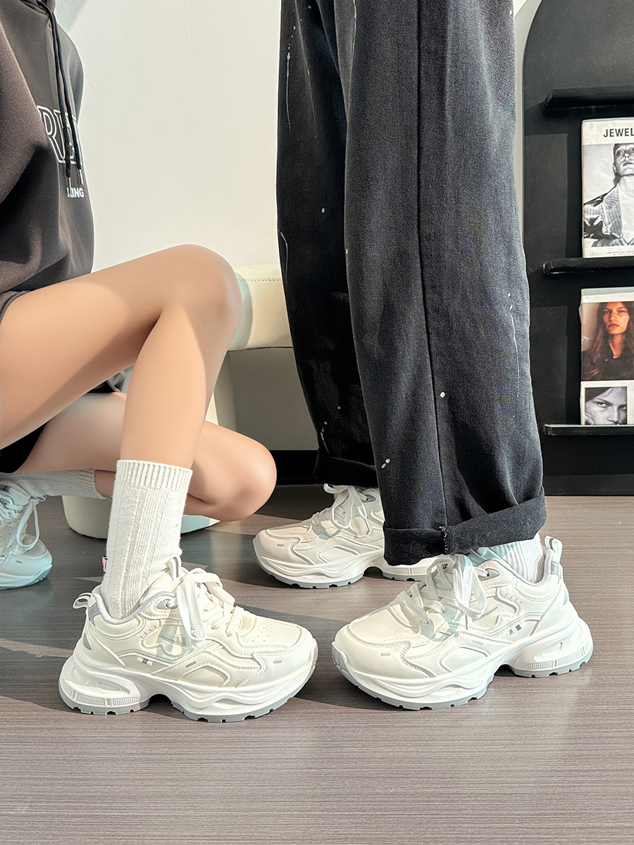 Breathable Mesh Dad Sneakers for Women and Men - Versatile 2025 Summer Sports Shoes in White Breathable Mesh Dad Sneakers for Women and Men - Versatile 2025 Summer Sports Shoes in White